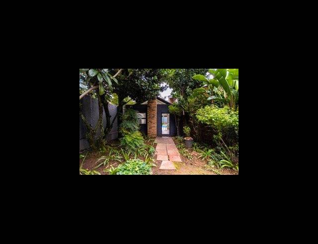 6 BEDROOM HOUSE FOR SALE IN MORELETA PARK